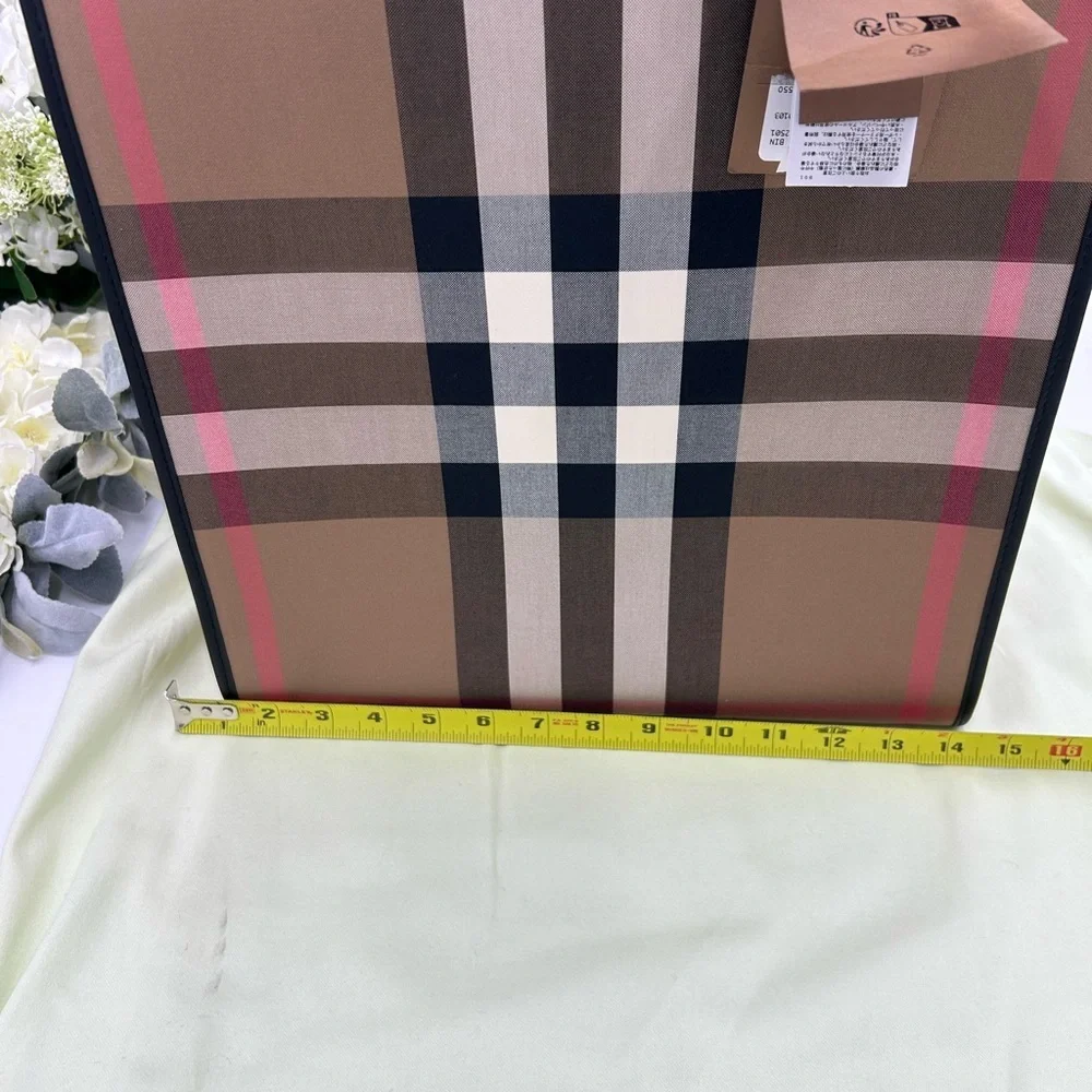 Burberry classic check book tote bag made in Italy